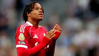 16 Yaşındaki Ngumoha, Liverpool'u Kurtardı!