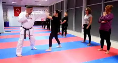 Edirne'de Kadınlara Yakın Savunma Kursu