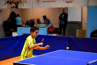 Afyonkarahisar'da Minikler Masa Tenisi İl Birinciliği
