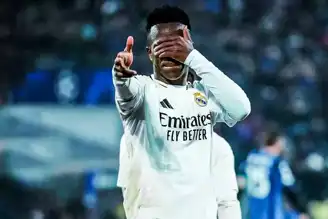 Vinicius Jr., 1 Milyar Euroluk PSG Sözleşmesiyle Real Madrid'den Ayrıldı!