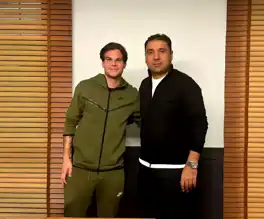 Orta Saha Yıldızı, 3 Yıllığına Takımda!