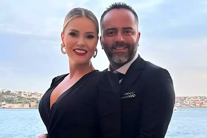 Semih Şentürk'ten Eşine 37 Milyonluk Armağan!